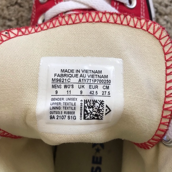 Converse Chuck Taylor All Star High Top Shoes. Excellent used condition! - Picture 3 of 7